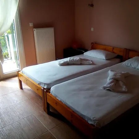 House With 3 Bedrooms In Kariotes, Lefkada, With Wonderful Mountain Vi Apartment Kariotai